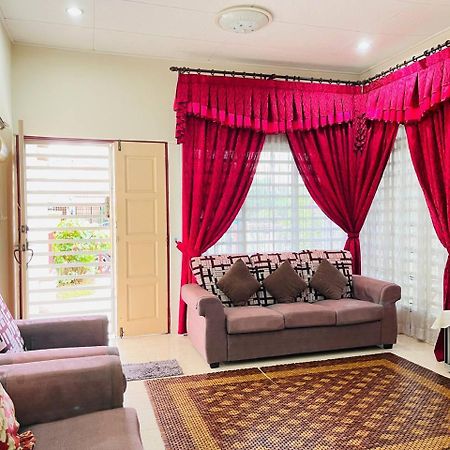 Sofea Homestay イポー エクステリア 写真