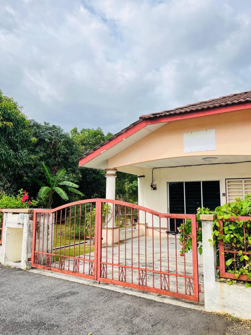Sofea Homestay イポー エクステリア 写真