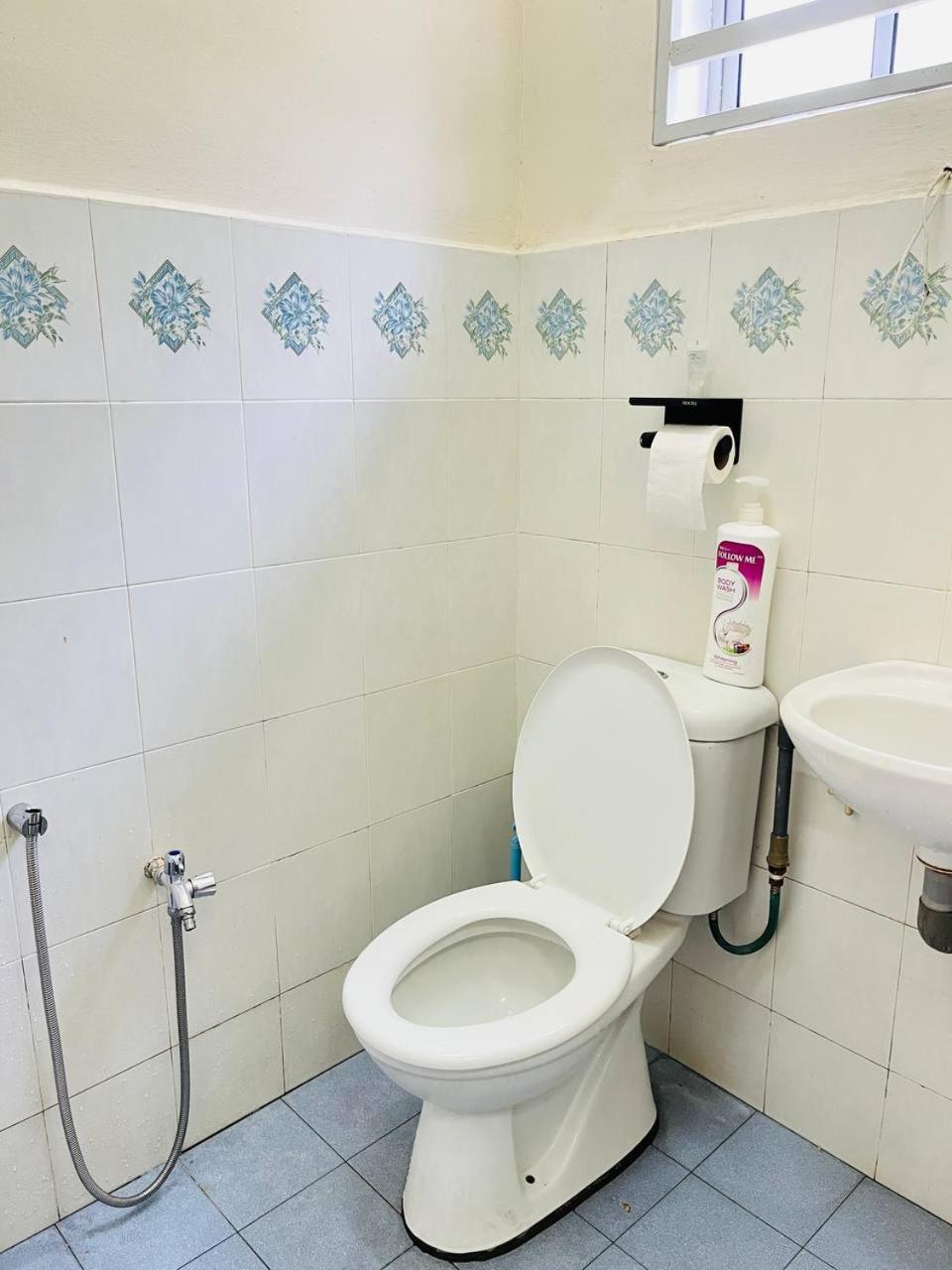 Sofea Homestay イポー エクステリア 写真